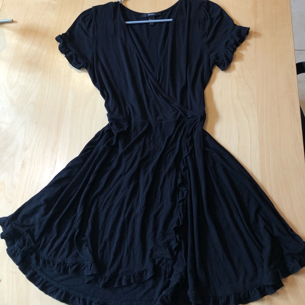 Black dress/ forever 21